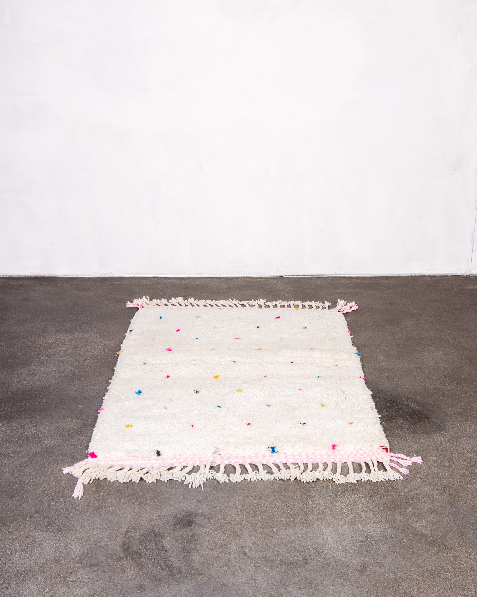 Modern designer handcrafted Berber rug from morocco Beniourain with beautiful colors and patterns